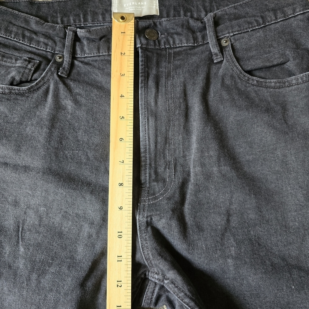 Everlane Women's Charcoal Black Straight Leg Jeans.  Size 31 - Picture 7 of 8